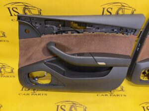 TAPICERKA DRZWI PRAWY PRZÓD AUDI A8 D4 ALCANTARA