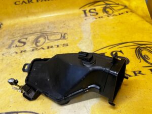 KANAŁ TUNEL DOLOT POWIETRZA NAWIEW NAGRZEWNICY FORD KUGA MK3 UK RHD