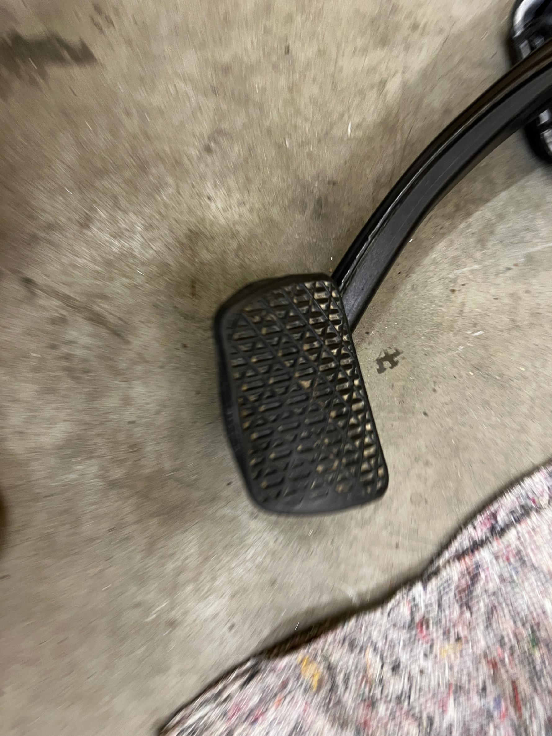 PEDAŁ HAMULCA CZUJNIK MERCEDES GLS X166