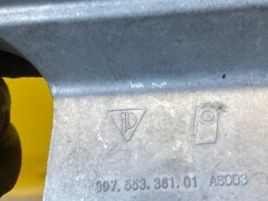 UCHWYT WSPORNIK MOCOWANIE PORSCHE 987 CAYMAN 911