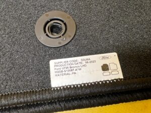 DYWANIKI WYCIERACZKI WELUROWE ORYGINALNE 4 DRZWI FORD BRONCO 21- NOWE OEM