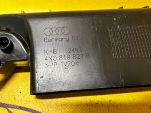 DOLOT TUNEL KANAŁ POWIETRZA AUDI A8 D5 4N