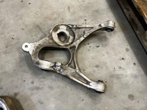 WAHACZ TYŁ TYLNY LEWY MERCEDES GL X166