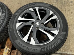 KOŁA FELGI OPONY CAŁOROCZNE PEUGEOT 2008 II 215/60 R17