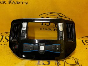 RAMKA KRATKI PANEL KLIMATYZACJI NAWIEWU NISSAN E-NV200