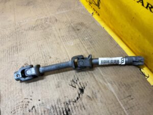 KRZYŻAK DRĄŻEK PRZEGUB KOLUMNY KIEROWNICZEJ FORD BRONCO 21-