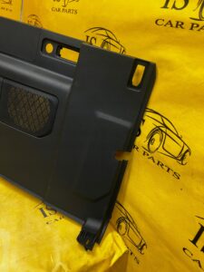 TAPICERKA BOCZEK BAGAŻNIKA TYŁ PRAWY PRAWA GŁOŚNIK 4 DRZWI FORD BRONCO 21-