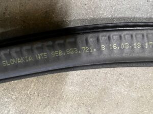 USZCZELKA DRZWI TYŁ LEWA PRAWA PORSCHE MACAN 95B