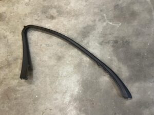 LISTWA RAMKA SZYBY DRZWI PRZÓD LEWA LEWY BMW 7 F01 F02 F04