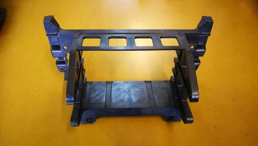 RAMKA STELAŻ MOCOWANIE RADIA BMW 5 F10 F11