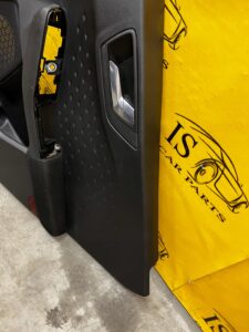 TAPICERKA BOCZEK DRZWI TYŁ PRAWY FORD KUGA MK3 ESCAPE MK4