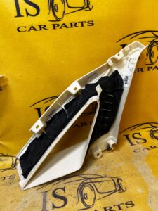 OSŁONA POSZYCIE TAPICERKA SŁUPKA C PRAWY AUDI A8 D4 LONG