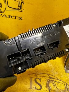 PANEL STEROWANIA KLMATYZACJI AUTO INFINITI Q30