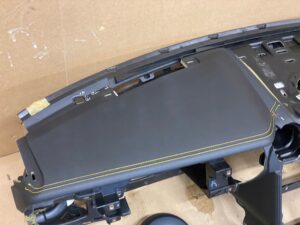 ORYGINALNA DESKA PODUSZI PASY KONSOLA FORD MUSTANG VI MK6 S550 2015-