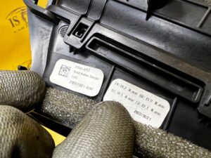 KRATKA NAWIEWU ZEWNETRZNA LEWA DESKI KONSOLI ORANGE FORD BRONCO 21-