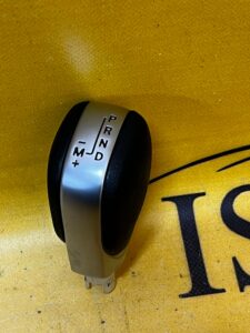 GAŁKA ZMIANY BIEGÓW DACIA DUSTER II AUTOMAT