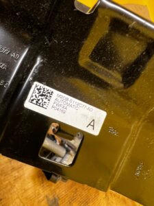 WSPORNIK UCHWYT MOCOWANIE TUNELU ŚRODKOWEGO FORD BRONCO 21-