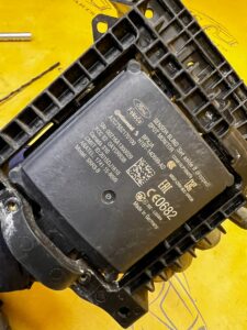 RADAR SENSOR MARTWEGO POLA BLIS LEWY FORD FIESTA MK8