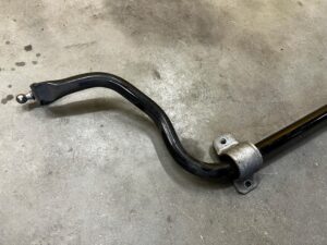 DRĄŻEK STABILIZATORA PRZÓD PRZEDNI RANGE ROVER VELAR L560