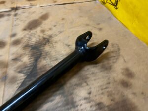 NOWY WAHACZ TYLNY TYŁ LEWY PRAWY INFINITI Q70