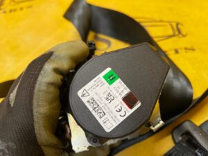 WYSTRZELONY PAS BEZPIECZEŃSTWA PRZÓD PRZEDNI PRAWY DACIA SANDERO III EU