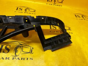 ŚLIZG MOCOWANIE WSPORNIK ZDERZAKA TYŁ PRAWY PORSCHE MACAN 95B