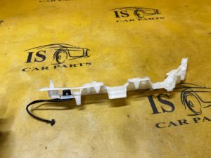 MOCOWANIE OSŁONY POSZYCIA SŁUPKA PRZÓD LEWY FORD FIESTA MK8