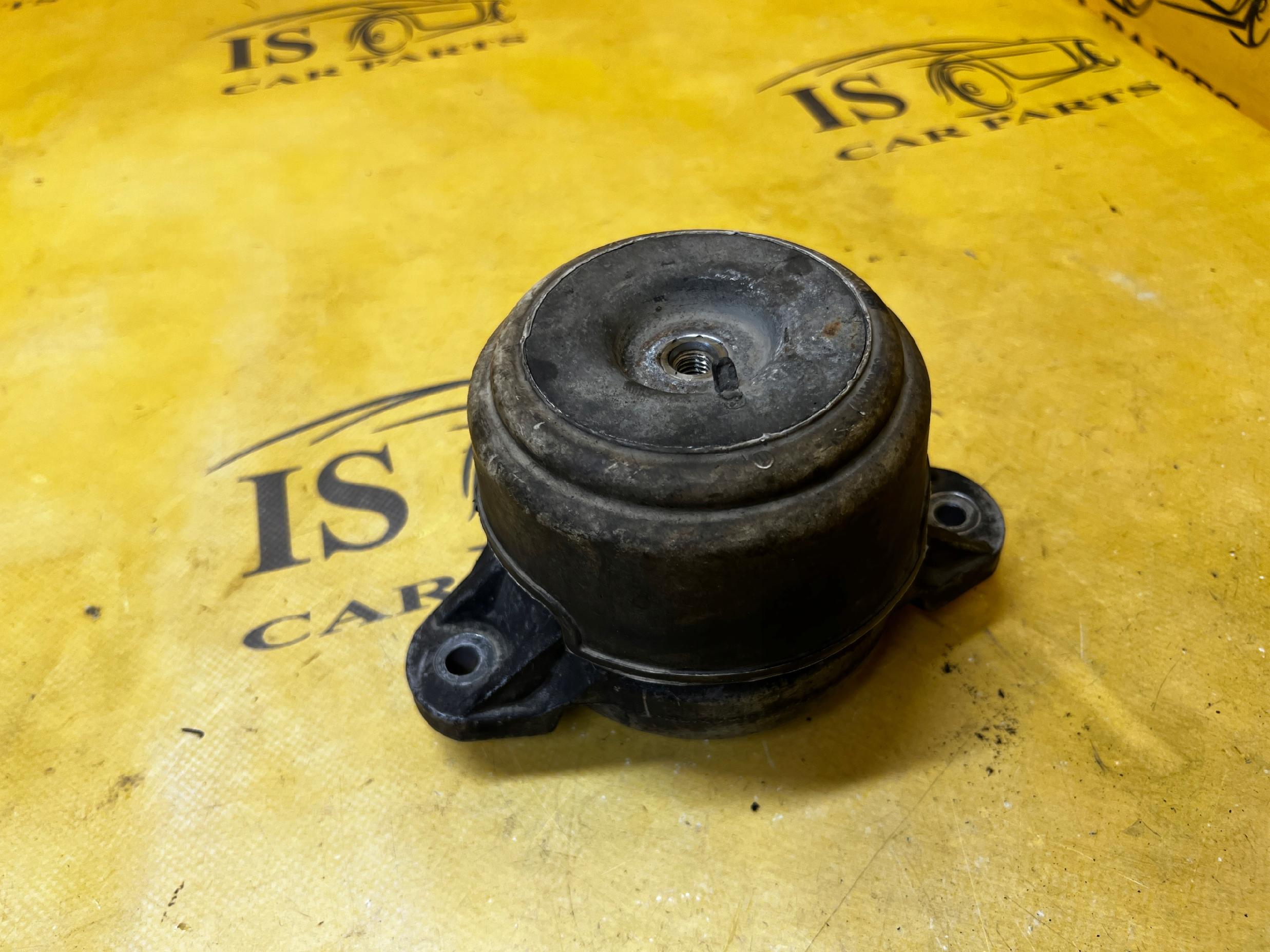 PODUSZKA UCHWYT MOCOWANIE SILNIKA MERCEDES CLS W218 3.0 CDI