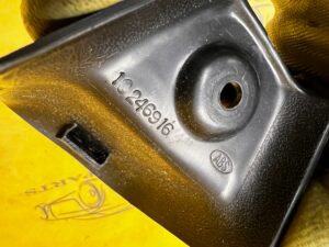 OSŁONA ZAŚLEPKA SZYNY FOTELA CHEVROLET CORVETTE C5 97-04