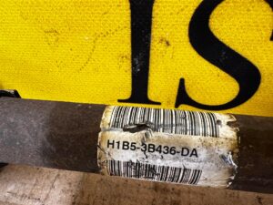 PÓŁOŚ PRZÓD PRZEDNIA PRAWY PRAWA FORD FIESTA MK8 1.5 TDCI