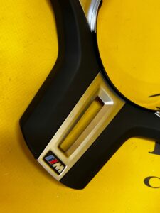 OSŁONA KIEROWNICY M SPORTOWEJ BMW M8 F91 F92 X3M F97 X4M F98 NOWA OEM