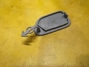 ZAŚLEPKA POSZYCIA OSŁONY OBUDOWY SŁUPKA PRZÓD A PRAWY RENAULT ESPACE V