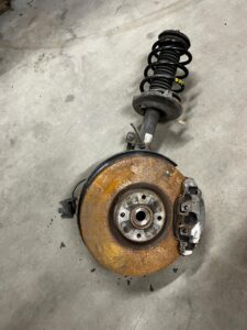 NOGA ZWROTNICA AMORTYZATOR PRZÓD PRAWY CITROEN DS5 I 2.0 HDI HYBRID