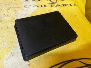 OSŁONA NAKŁADKA WKŁADKA GUMOWA TUNELU ŚRODKOWEGO FORD KUGA MK3