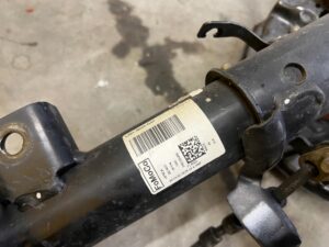 NOGA ZWROTNICA AMORTYZATOR PRZÓD PRAWY FORD ESCAPE MK4 1.5 ECOBOOST