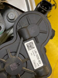 FORD KUGA MK3 2.5 ZWROTNICA PRAWA TYLNA KOMPLETNA