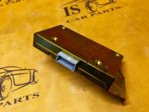 WZMACNIACZ AUDIO BOSE CHEVROLET CORVETTE C5 97-04