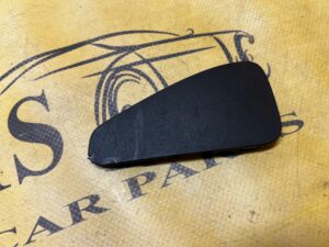 OSŁONA ZAŚLEPKA POSZYCIA SŁUPKA C TYŁ PRAWA PORSCHE PANAMERA 970 I LIFT