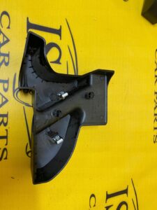 OSŁONA ZAŚLEPKA POKRYWA PRAWA FORD FIESTA MK8