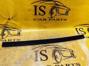 USZCZELKA PRZEDNIEJ ŚCIANY CHŁODNICY BMW E92 M3