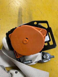 PAS BEZPIECZEŃSTWA TYŁ ŚRODKOWY INFINITI Q50