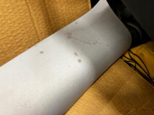 OSŁONA POSZYCIE SŁUPKA A PRZÓD LEWE LEWY TESLA MODEL 3 PRZEDLIFT