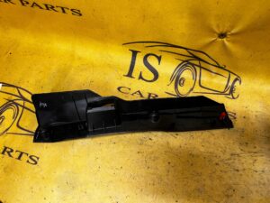 OSŁONA POD TABLICĄ PRZYRZĄDÓW DESKĄ RODZIELCZĄ TOYOTA HILUX VIII 8