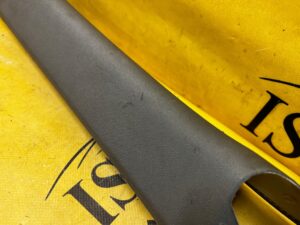 POSZYCIE OSŁONA OBUDOWA SŁUPKA PRZÓD A LEWY PORSCHE PANAMERA 970 I LIFT