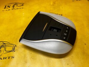 LAMPKA OŚWIETLENIE PODSUFITKI PRZÓD SZYBERDACH INFINITI Q50