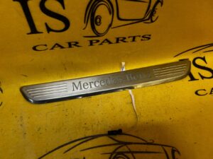 LISTWA PRÓG LED CHROM PRAWY PRZÓD MERCEDES W213