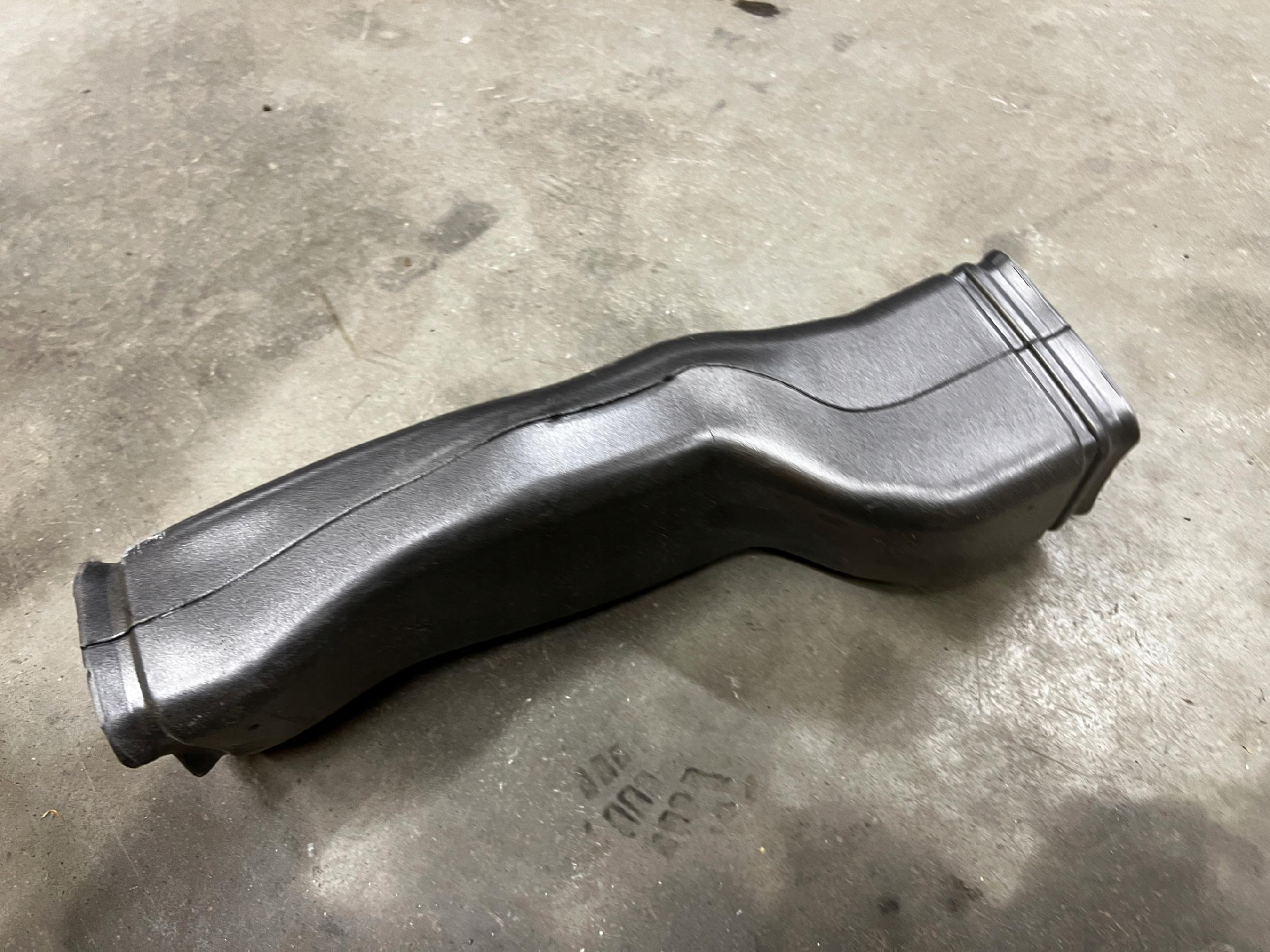 KANAŁ NAWIEW TUNEL POWIETRZA PRAWY AUDI A8 D4