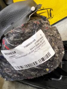 GAŁKA MANETKA WYBIERAK SKRZYNI 6 BIEGÓW DACIA LODGY LIFT 1.5 BLUE DCI