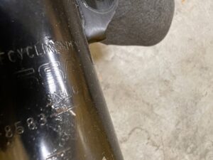 AMORTYZATOR PRZEDNI PRZÓD NISSAN LEAF I ZE0