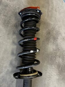 AMORTYZATOR TYŁ TYLNY PRAWY INFINITI Q50